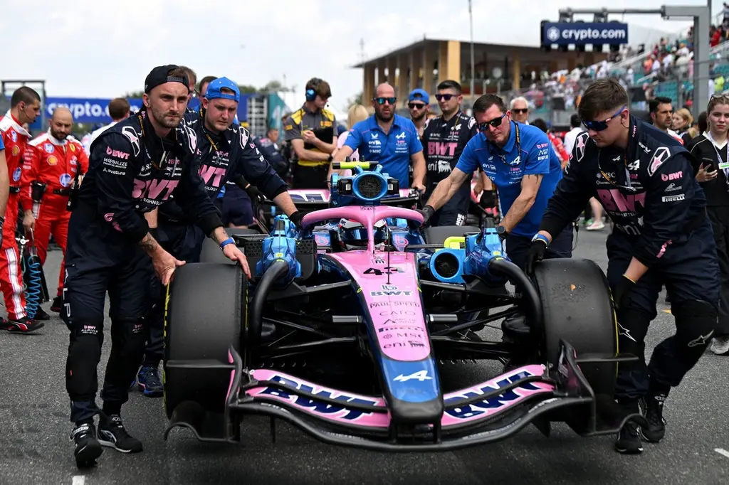 Alpine nota su crecimiento en la F1, pero teme una guerra de mejoras