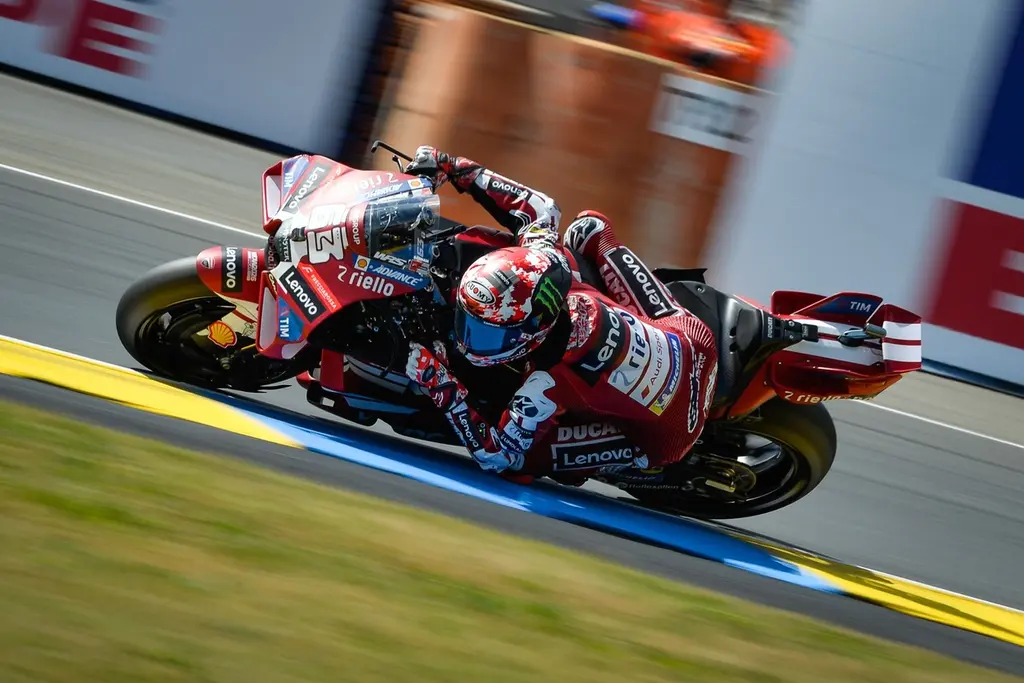 Bagnaia se lleva la pole en el GP de Francia de MotoGP en un emocionante 1-2 para Ducati