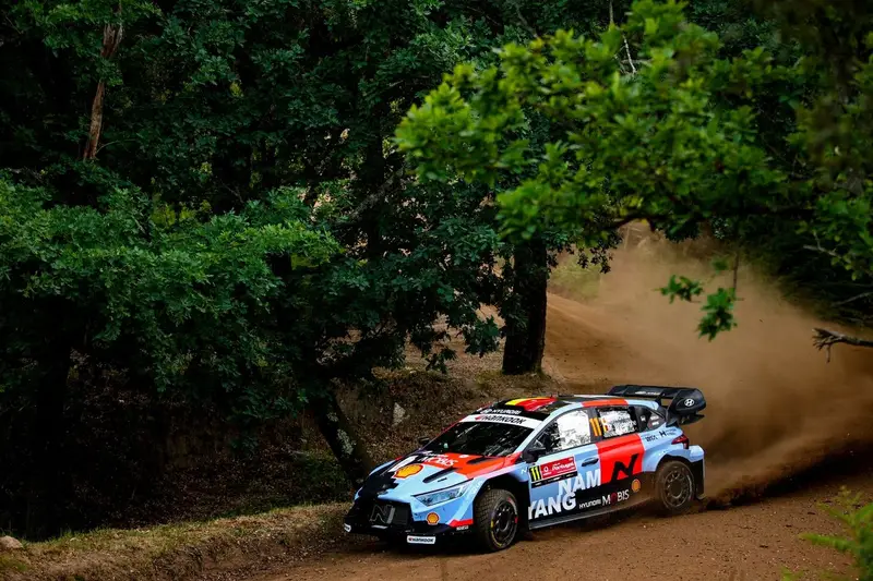 Thierry Neuville Pone Fin a la Sequía de Victorias de Hyundai en el WRC Portugal