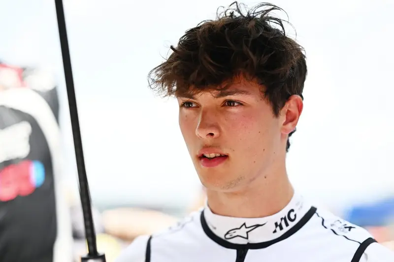 Ollie Bearman Revela la Lección Más Grande de su Temporada de Novato en F1