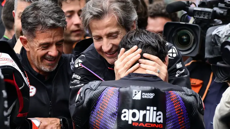 La doble victoria de Jorge Martin con Aprilia en el circuito donde "quería dejar" el equipo